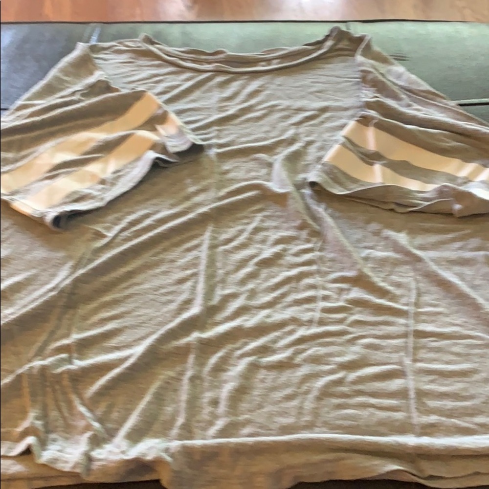 Short sleeve